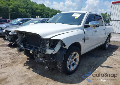 2016 Ram 1500 Laramie из США, поврежденный, VIN 1C6RR7NT2GS390856